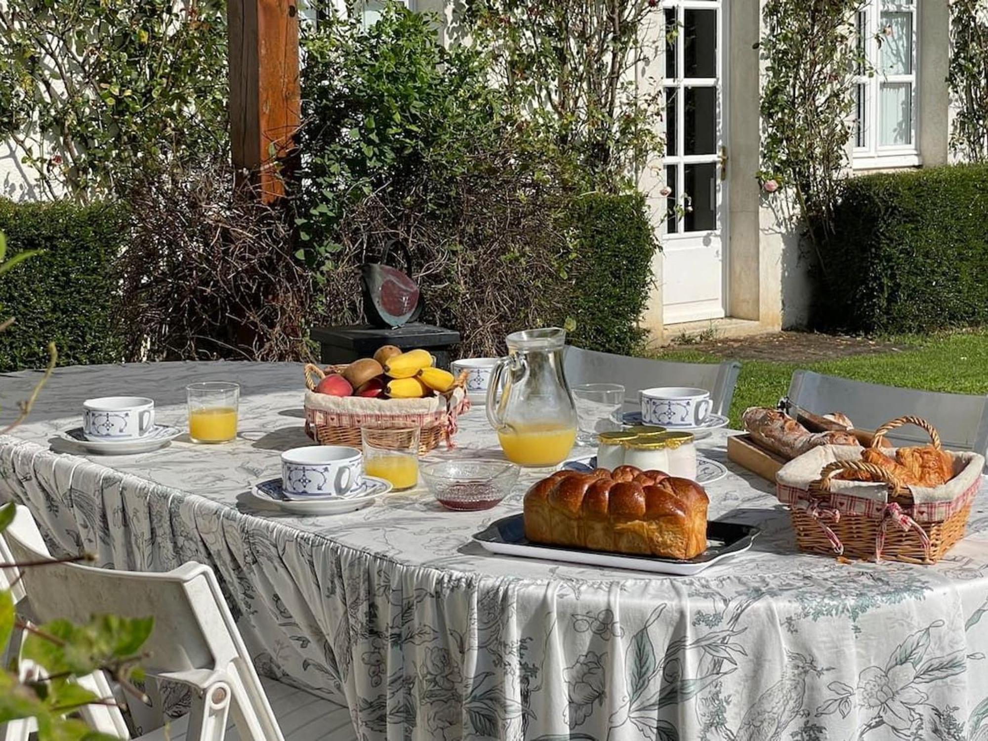 **Suite Familiale Spacieuse Au Coeur De La Foret De Montargis** - Fr-1-590-335 Paucourt Εξωτερικό φωτογραφία